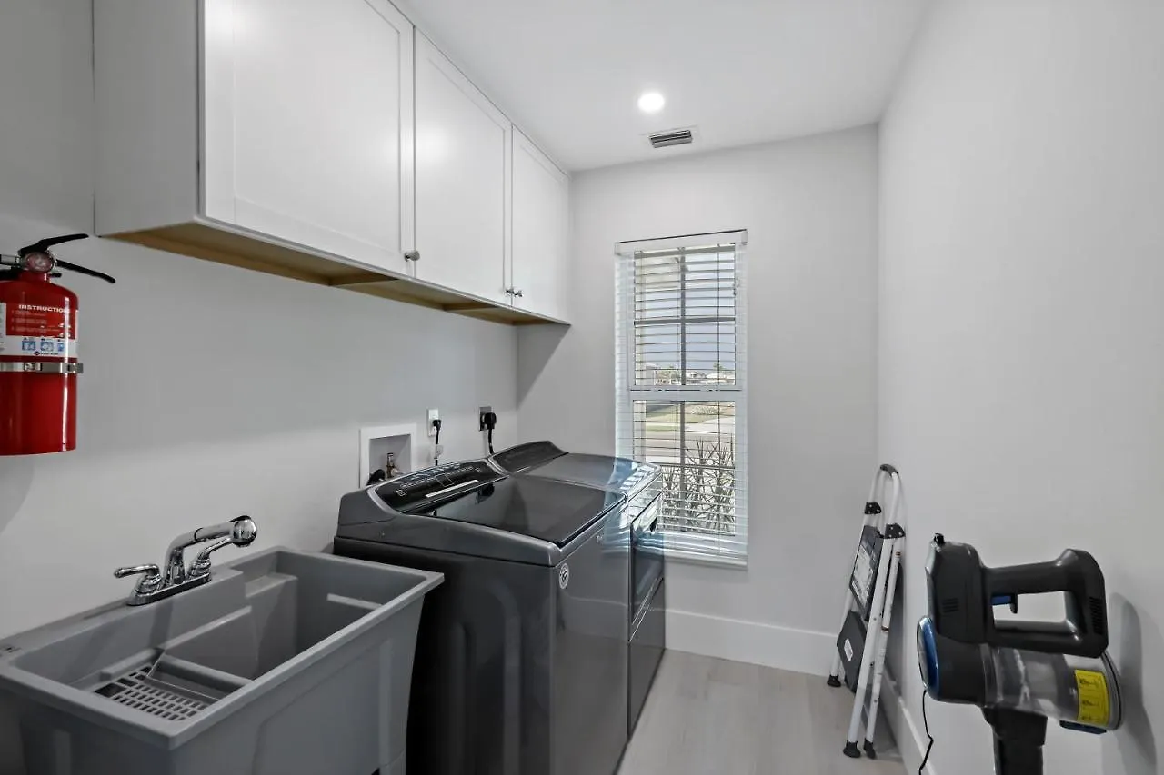 482 North Barfield Drive * Marco Island