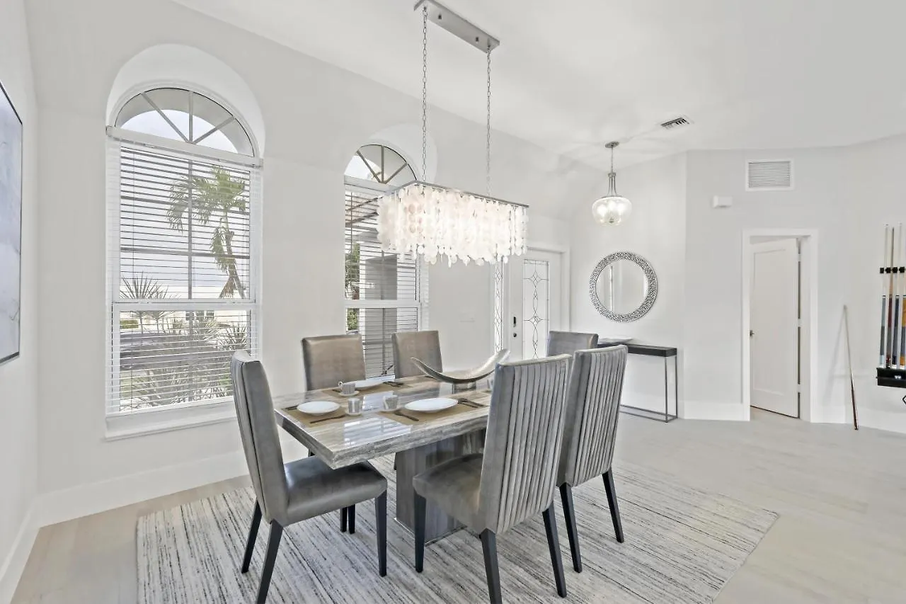 482 North Barfield Drive Marco Island