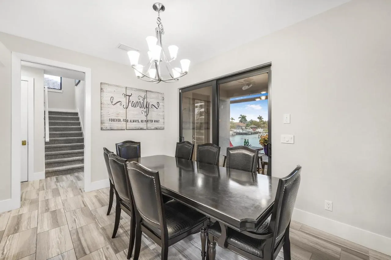 673 Spinnaker Drive Holiday home Marco Island