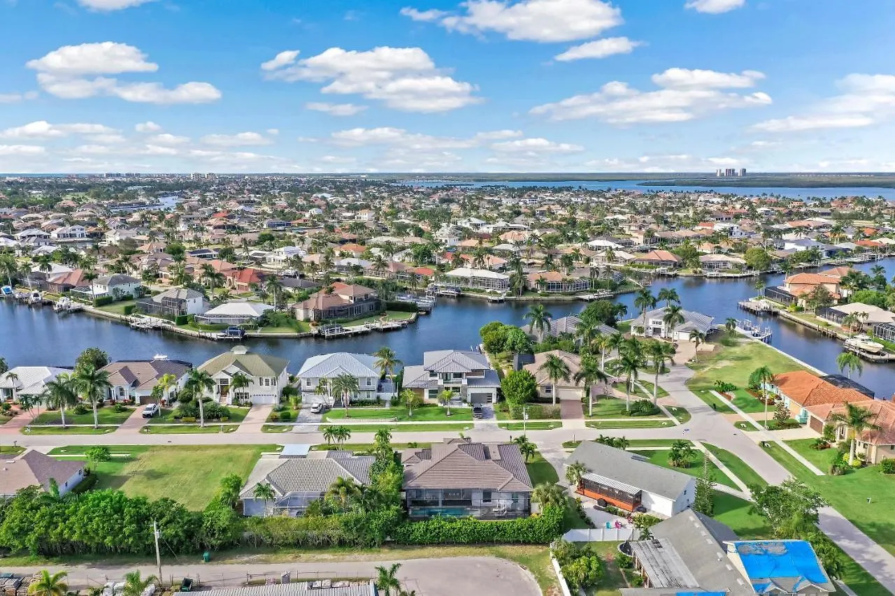 1889 North Bahama Avenue Holiday home *