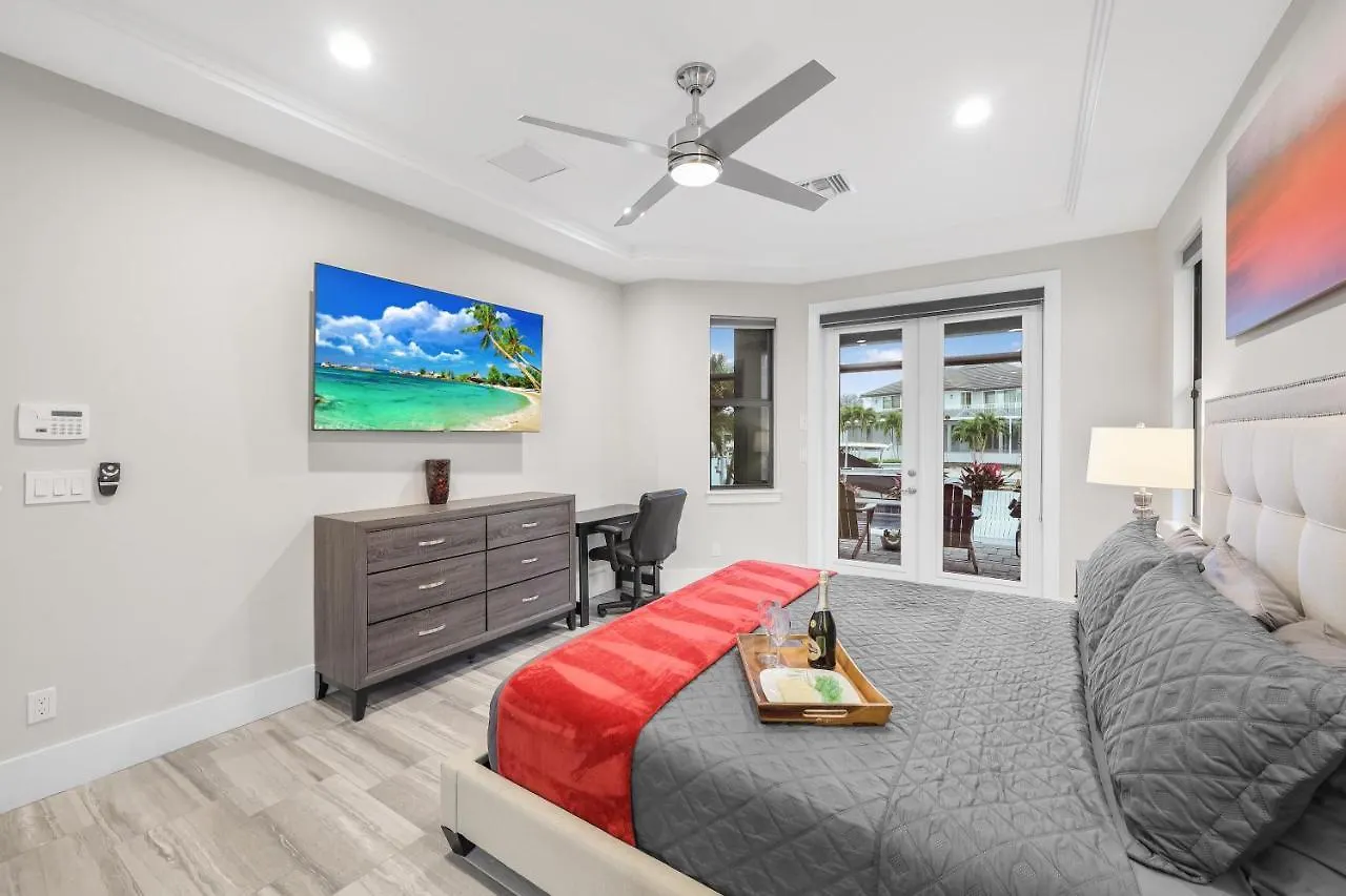 673 Spinnaker Drive Holiday home Marco Island