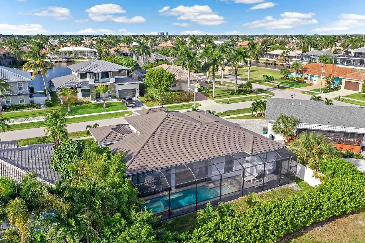 1889 North Bahama Avenue Holiday home *