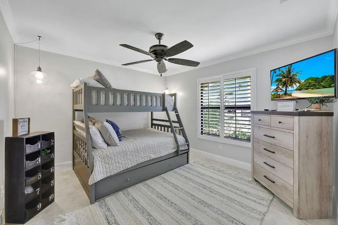 Holiday home 665 Rockport Court
