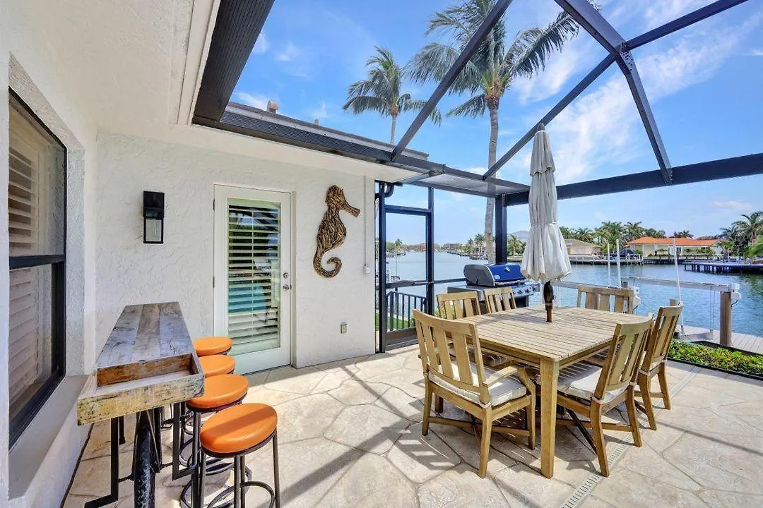 665 Rockport Court Holiday home Marco Island
