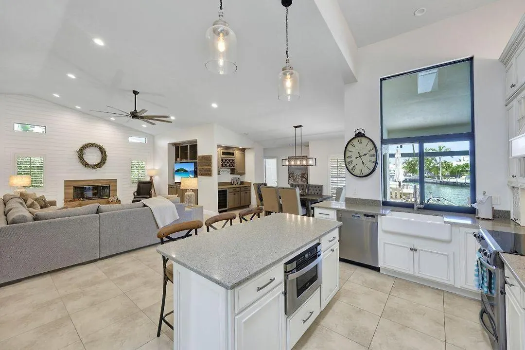 665 Rockport Court *