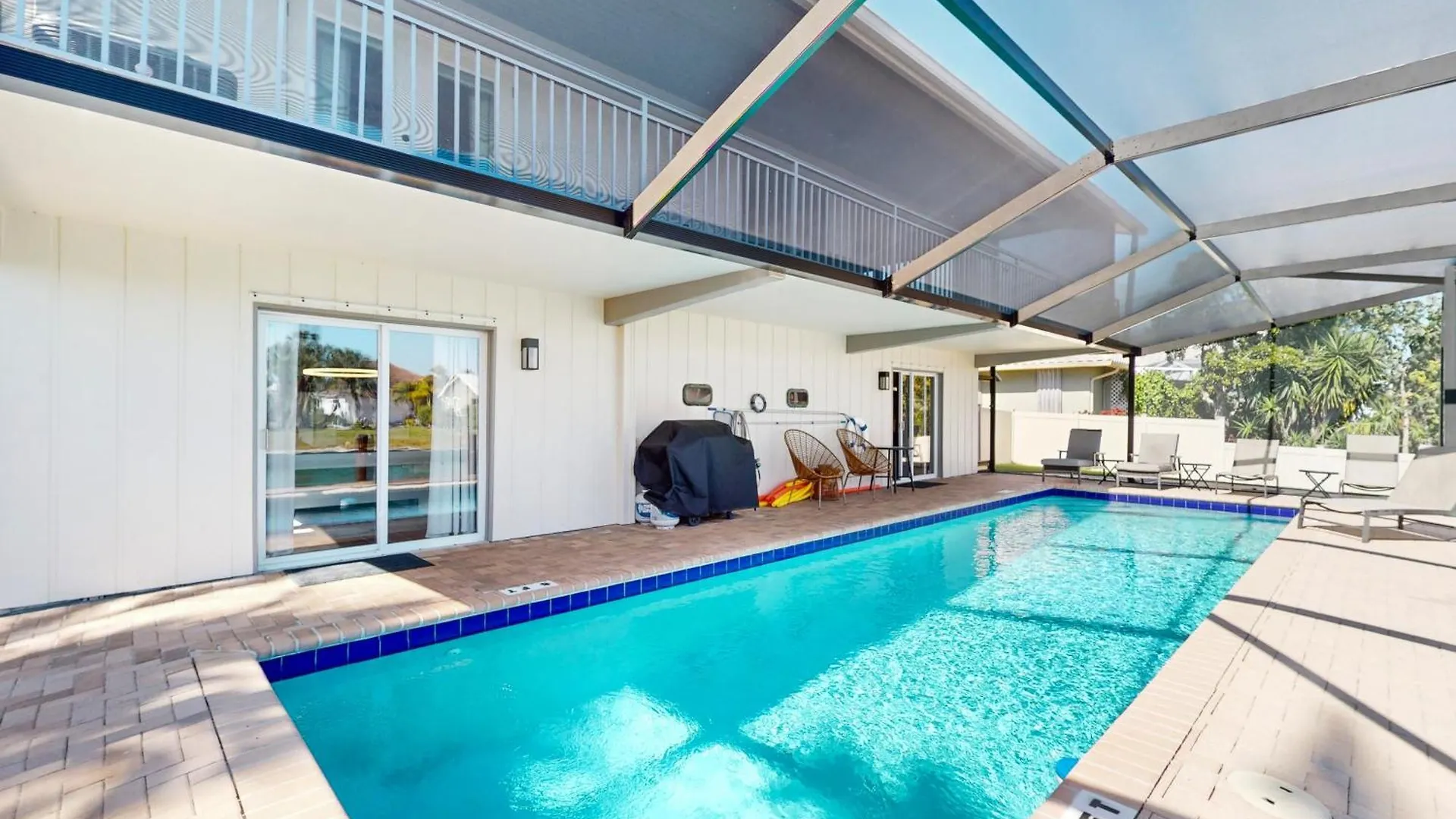 Sunshine Dock Holiday home