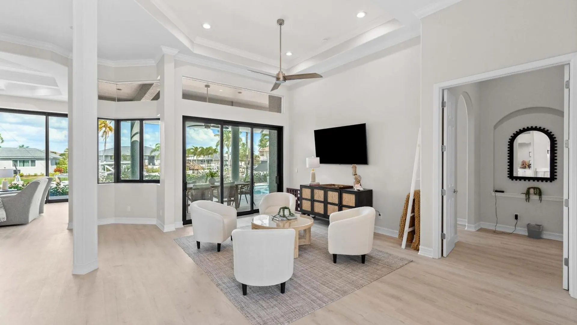 Sweet Waterfront Retreat Marco Island