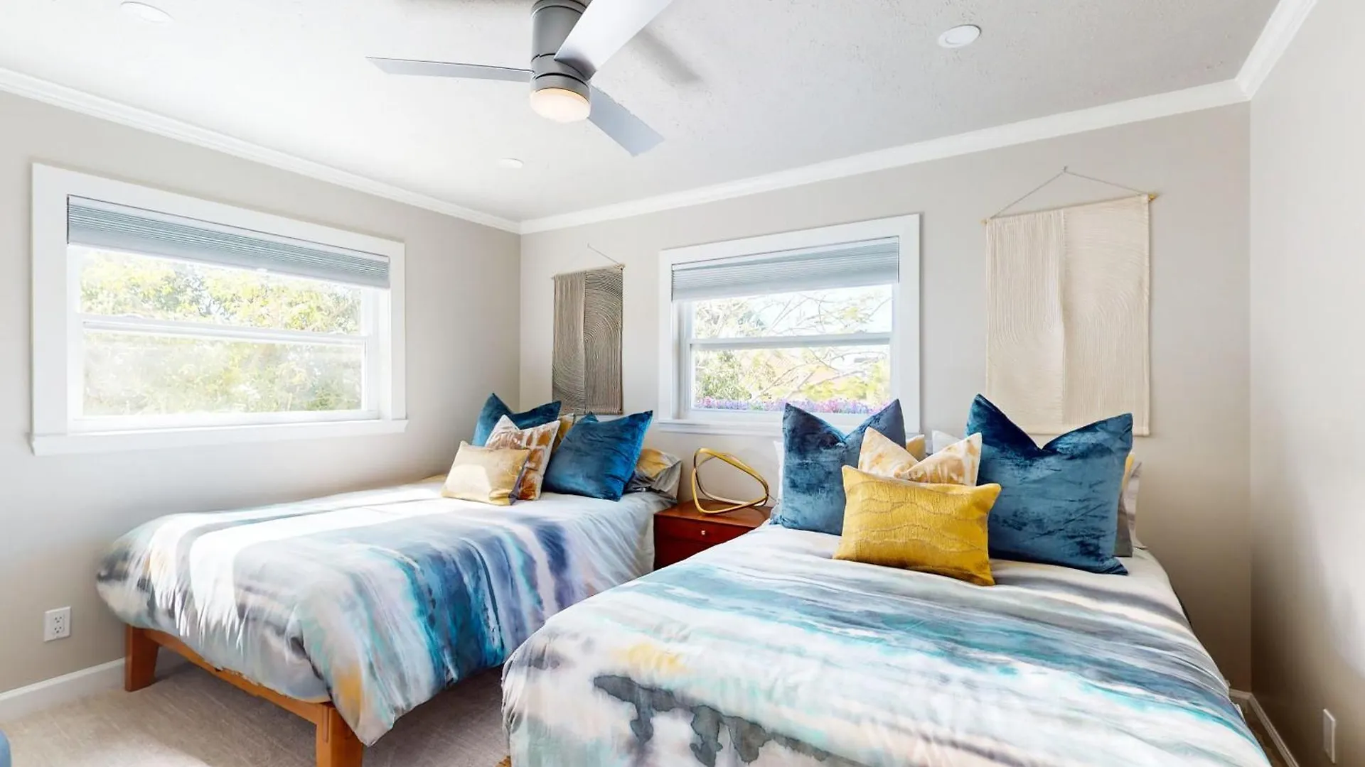 Sunshine Dock Holiday home