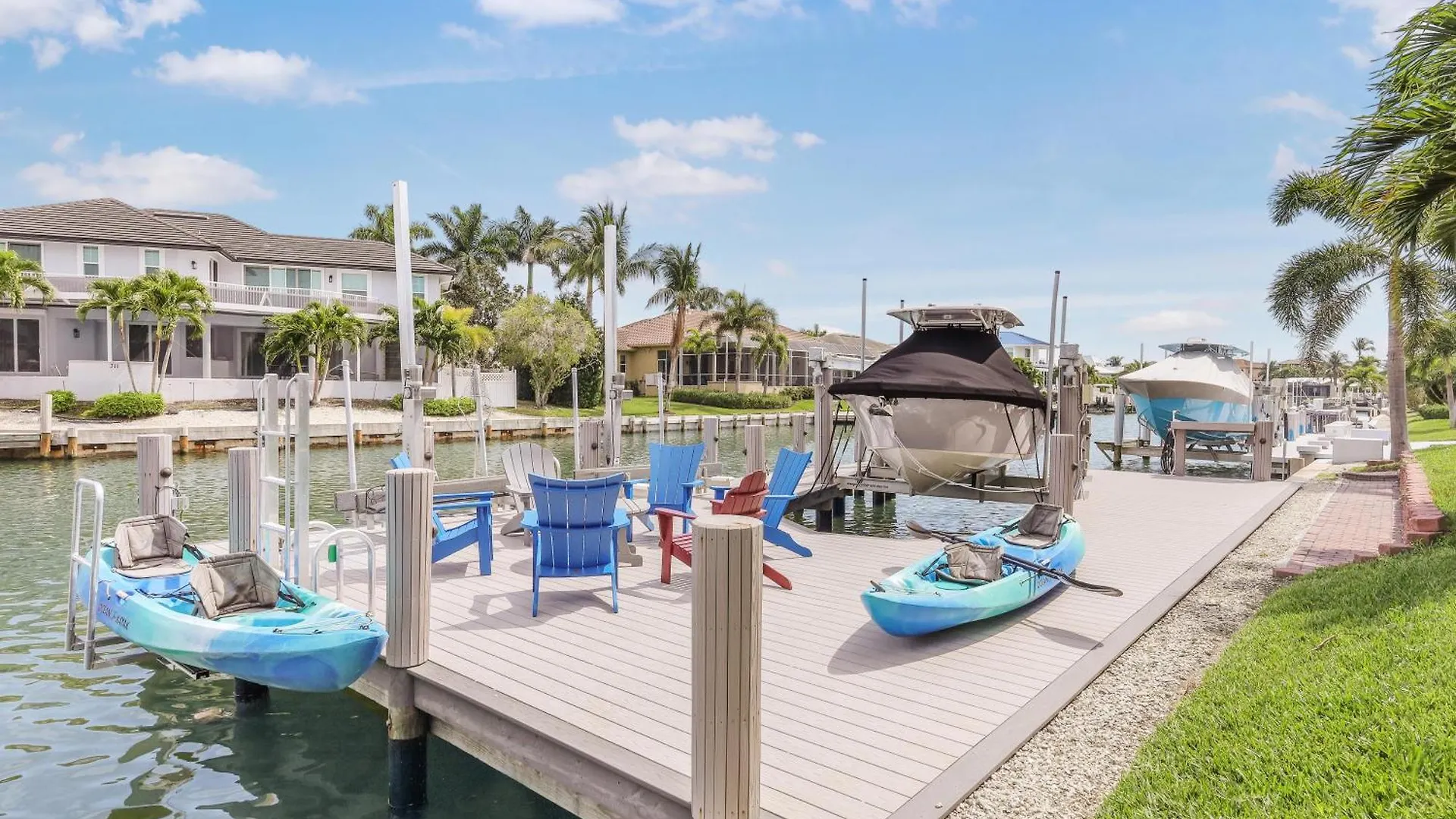 Holiday home 673 Spinnaker Drive *