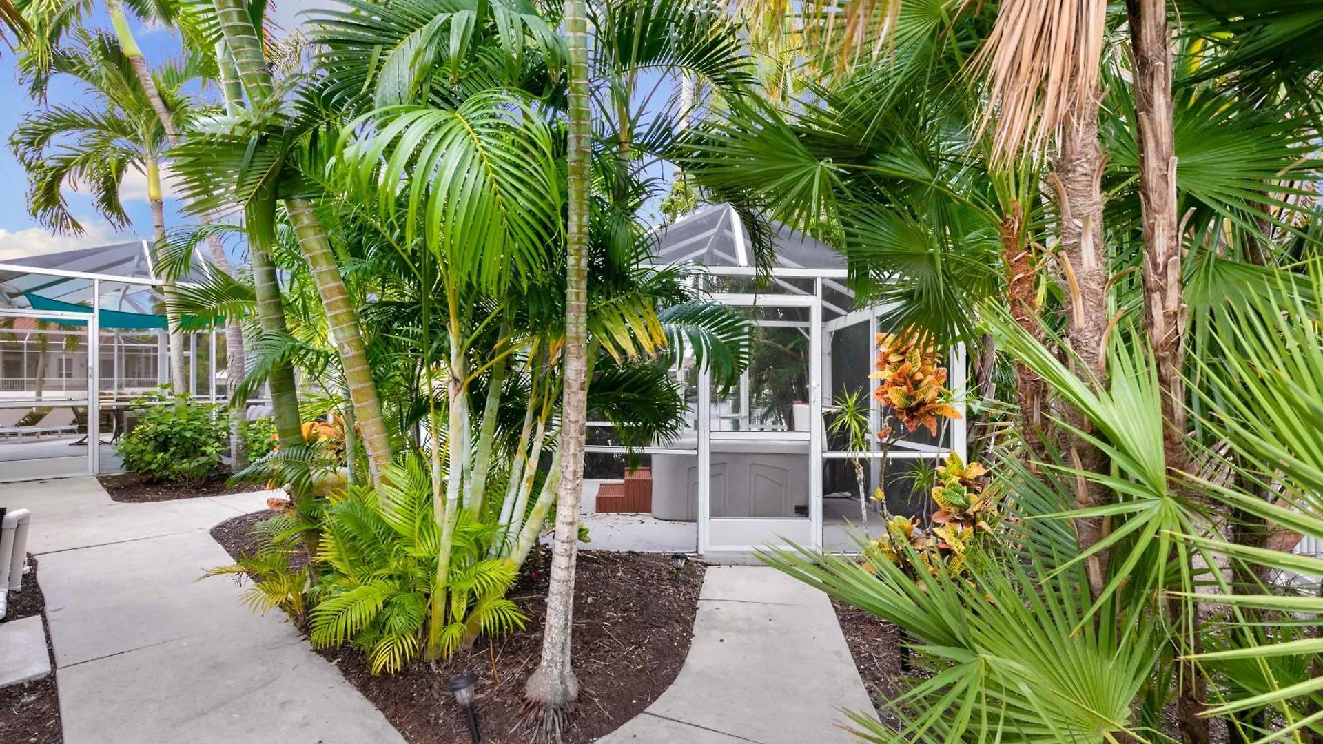 Dream Waterfront Vacation On * Marco Island