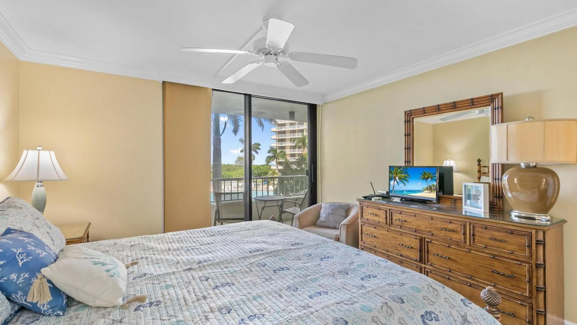 Beachside Oasis In Paradise-beachfront, Pool View * Marco Island
