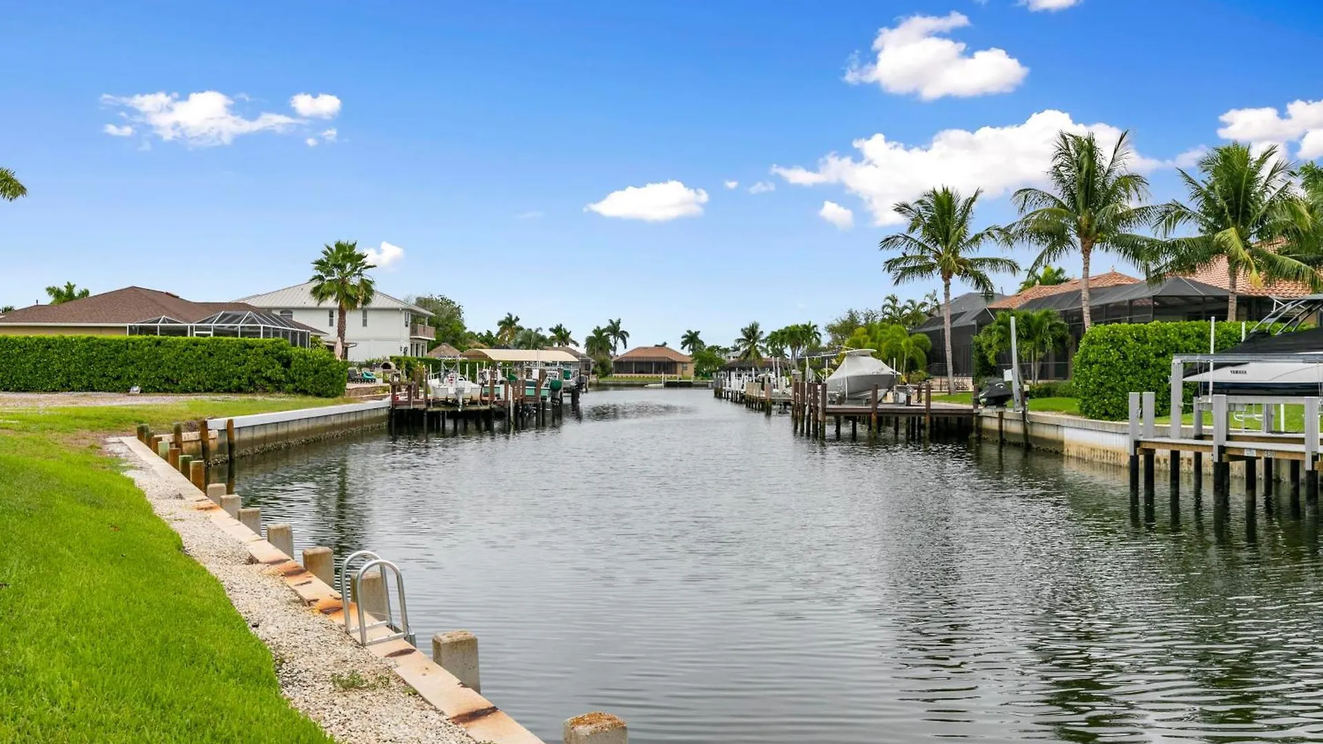 Holiday home Updated And Luxurious 5br Waterfront Oasis On Marco Island