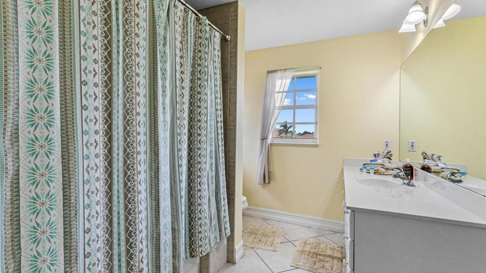 Holiday home Updated And Luxurious 5br Waterfront Oasis On Marco Island