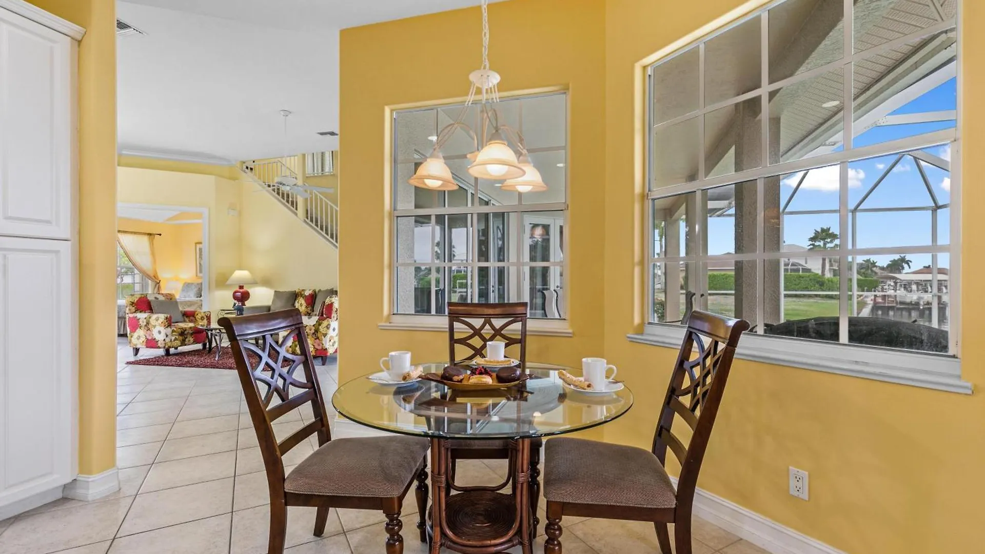 Holiday home Updated And Luxurious 5br Waterfront Oasis On Marco Island