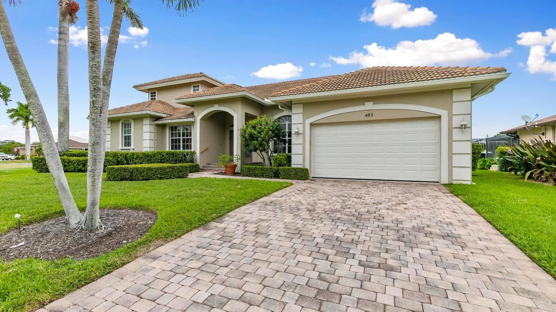 Holiday home Updated And Luxurious 5br Waterfront Oasis On