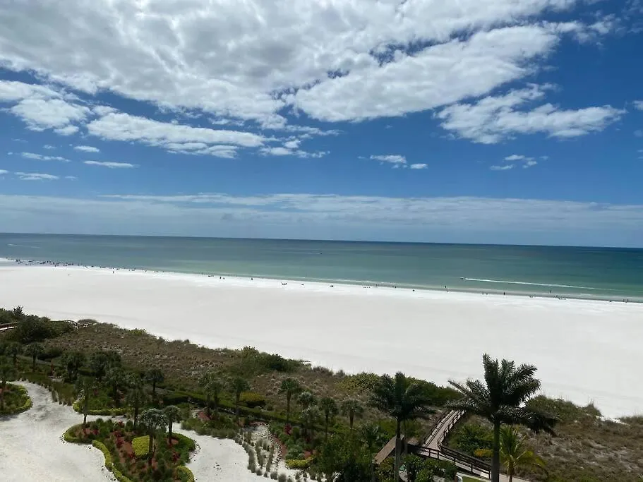 Apartment Amazing & Spacious Floor With Bay View! Marco Island