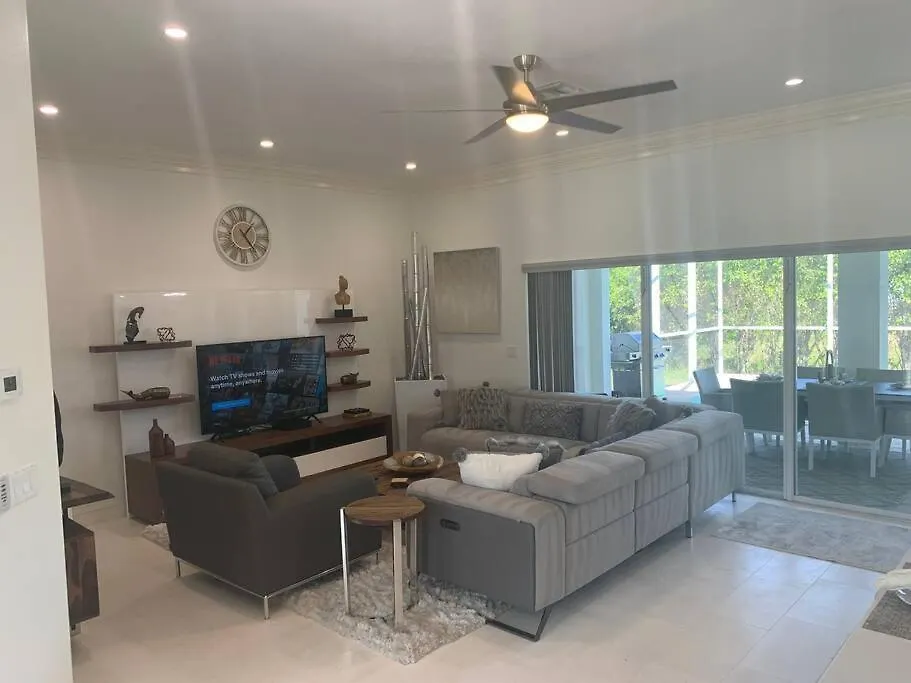 Aaa - Luxury Home, Walk To The Beach. * Marco Island