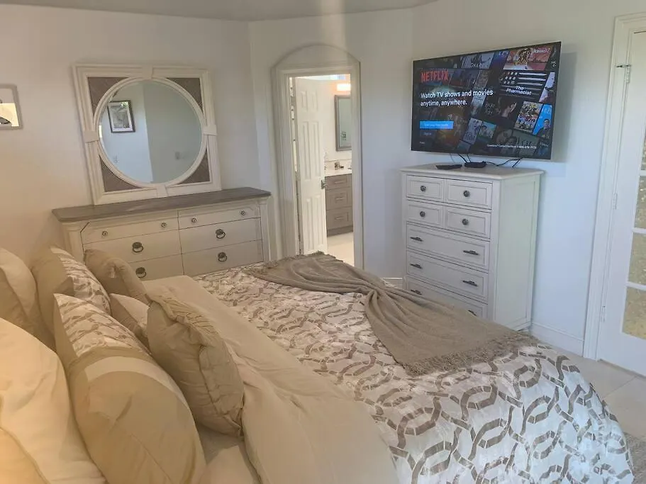 Villa Aaa - Luxury Home, Walk To The Beach. Marco Island