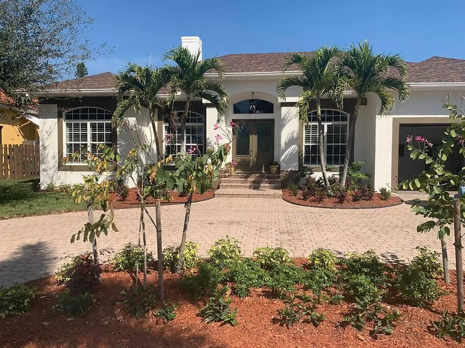 Aaa - Luxury Home, Walk To The Beach. * Marco Island
