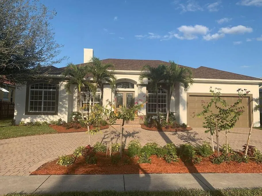 Aaa - Luxury Home, Walk To The Beach. Villa Marco Island