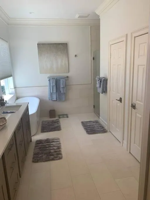Villa Aaa - Luxury Home, Walk To The Beach. *