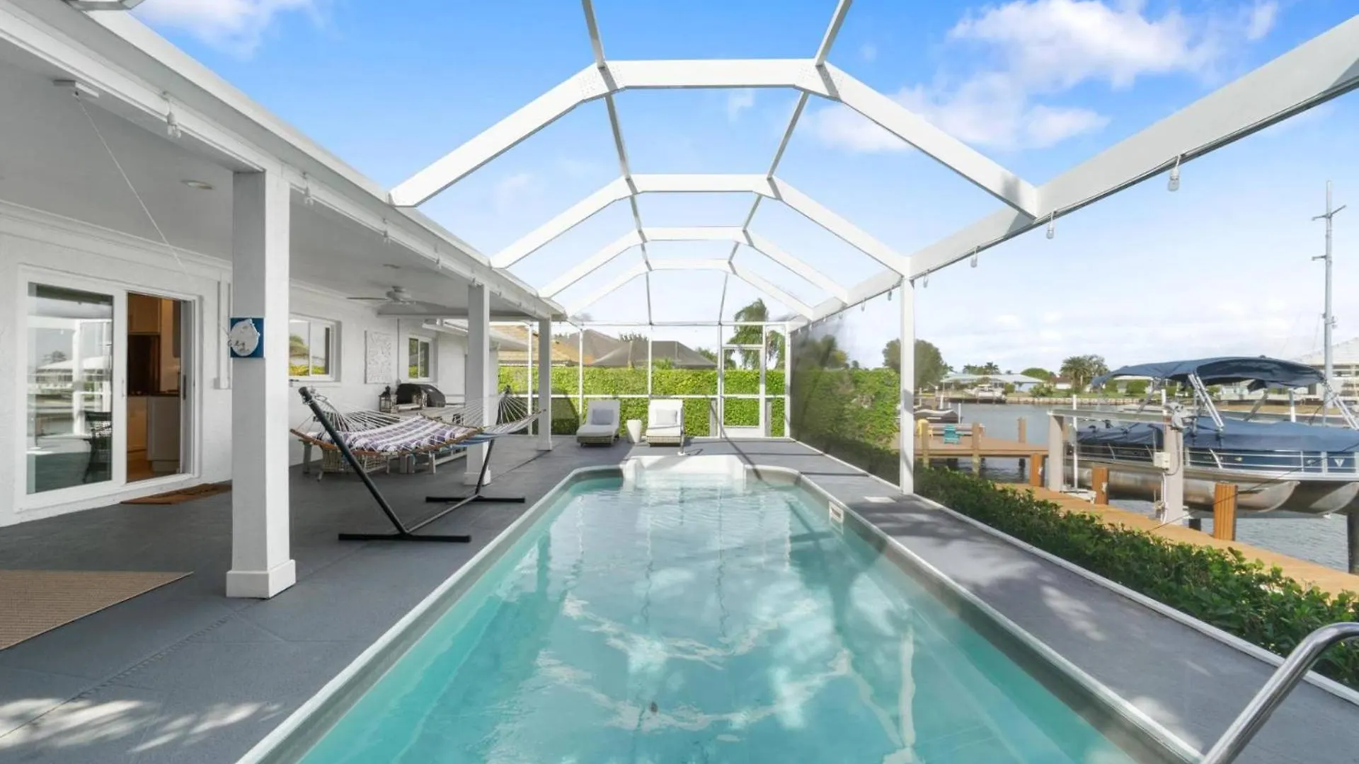 Holiday home Rose Court Pool With Dock