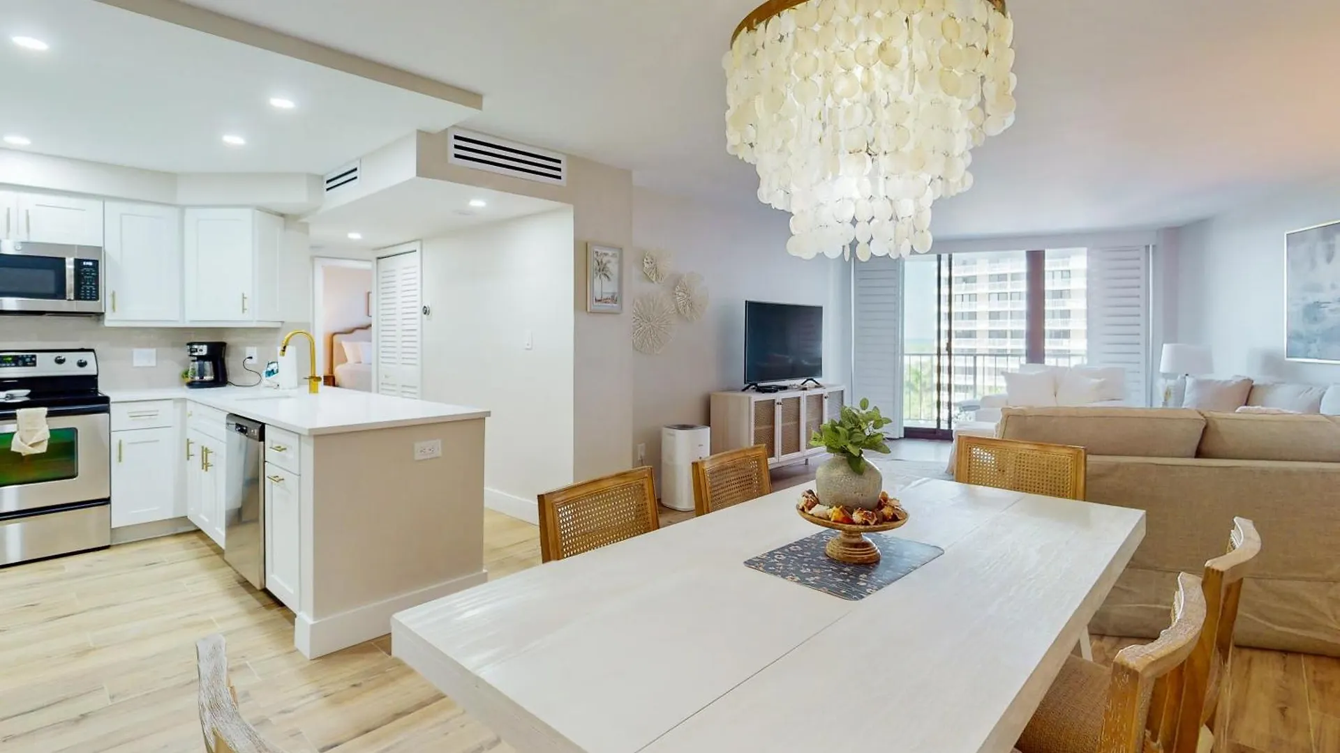 Seaview Apartment *