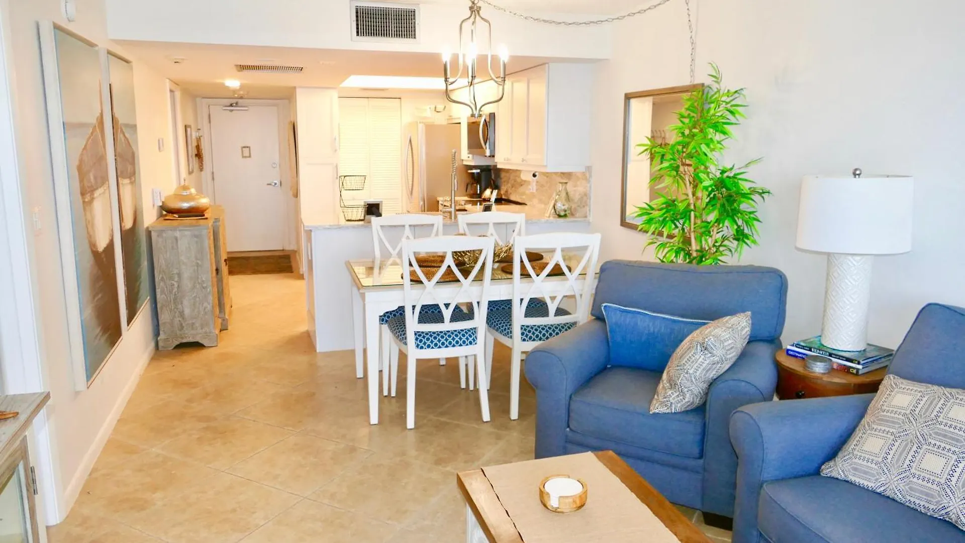 Holiday home Charming 2 Bed South End Beachfront At Popular Seawinds *