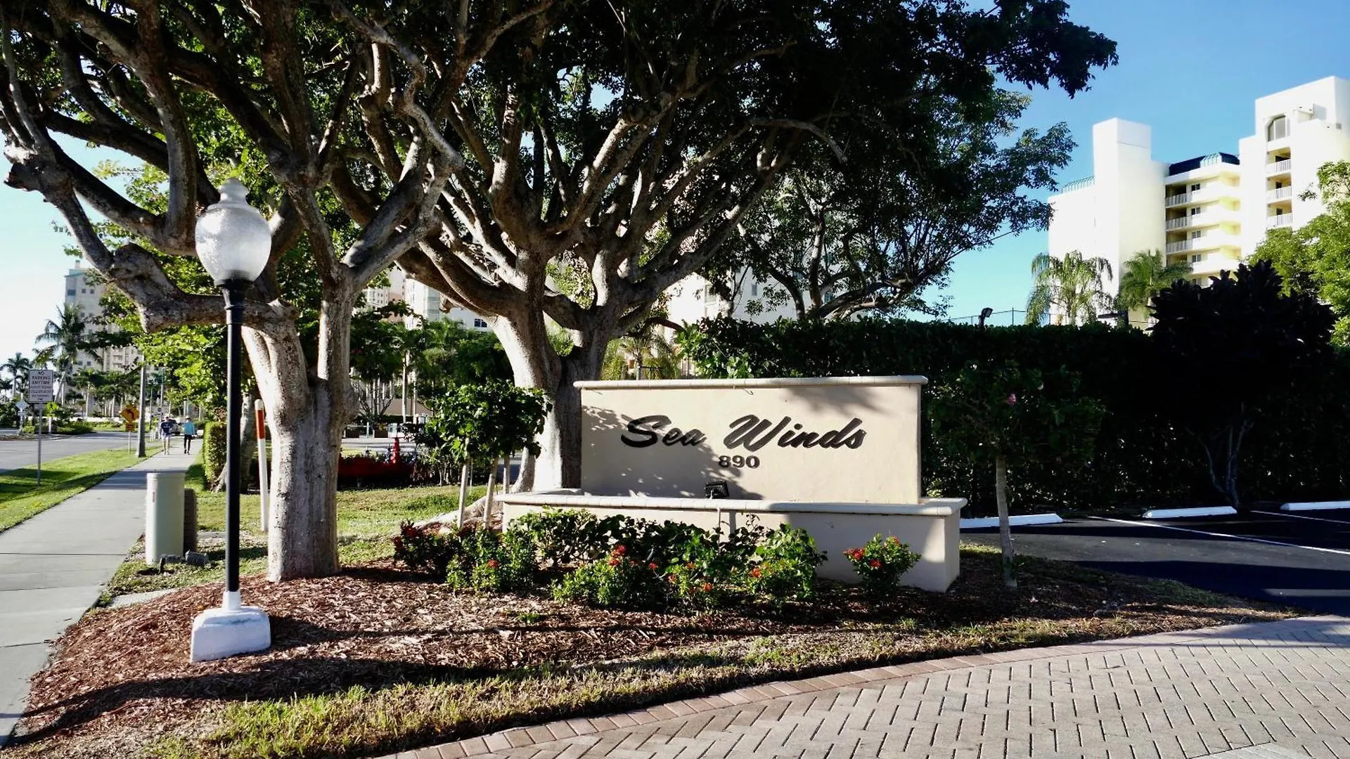 Charming 2 Bed South End Beachfront At Popular Seawinds *