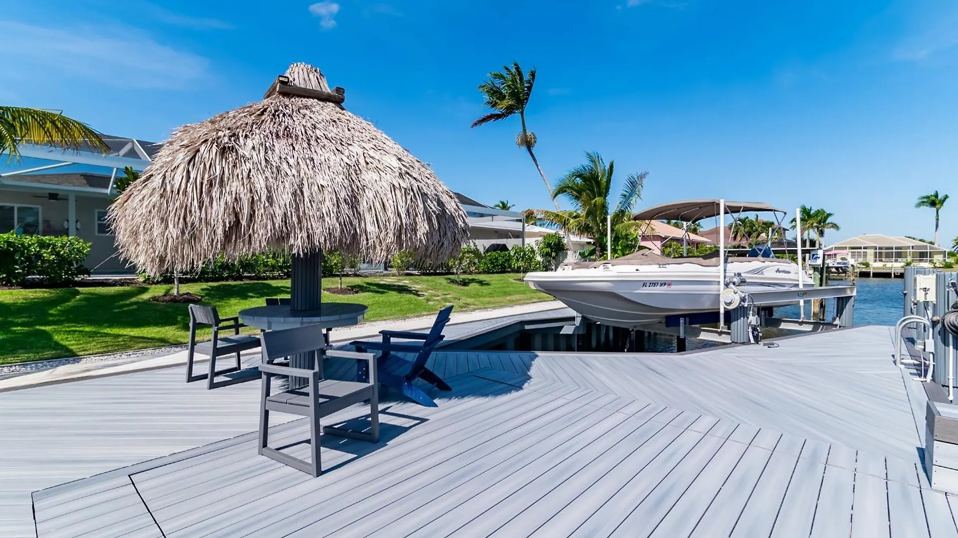 Holiday home Waterfront Oasis Re-done Throughout! 1 Mile From Winterberry Access Pt *