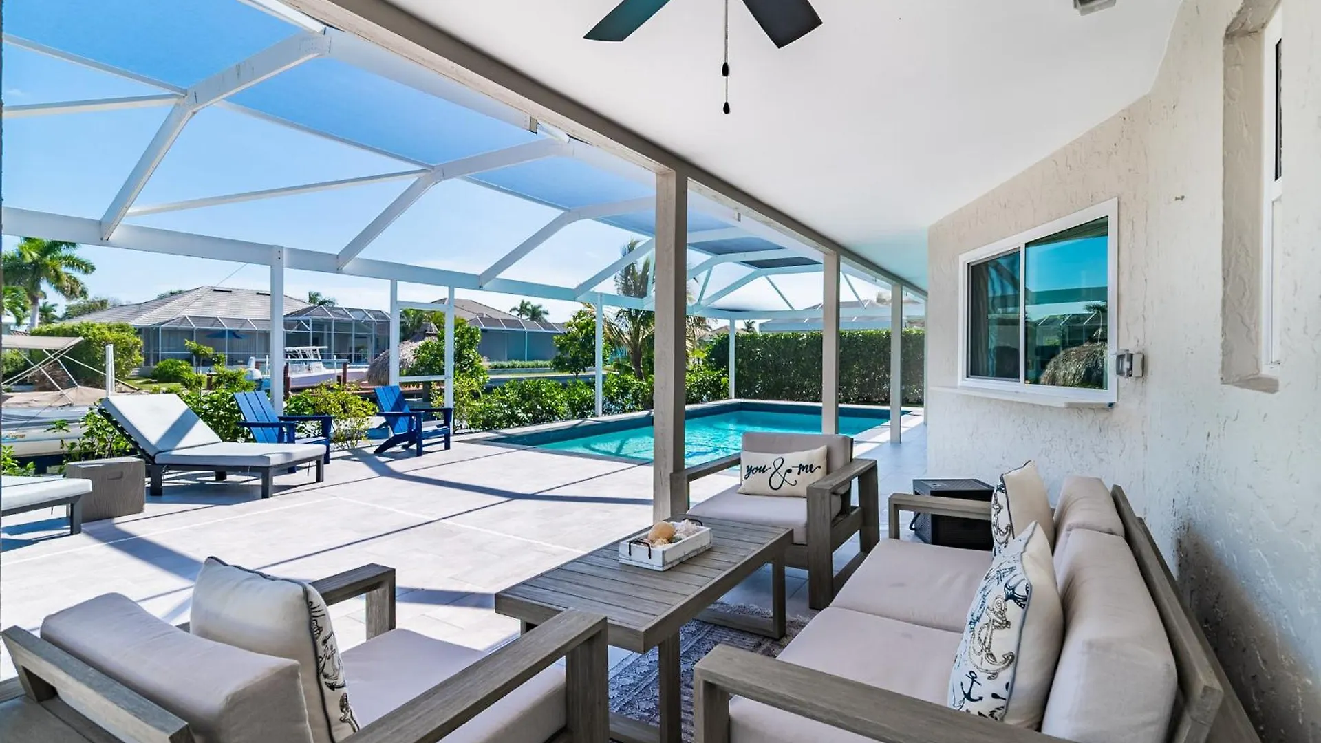Waterfront Oasis Re-done Throughout! 1 Mile From Winterberry Access Pt Marco Island