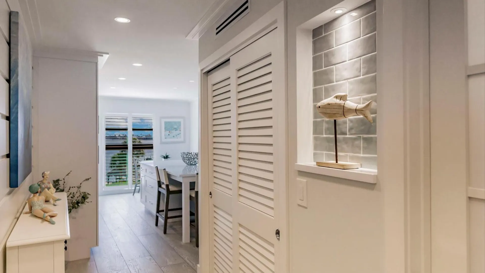 Lovely With Private Bay View Apartment *