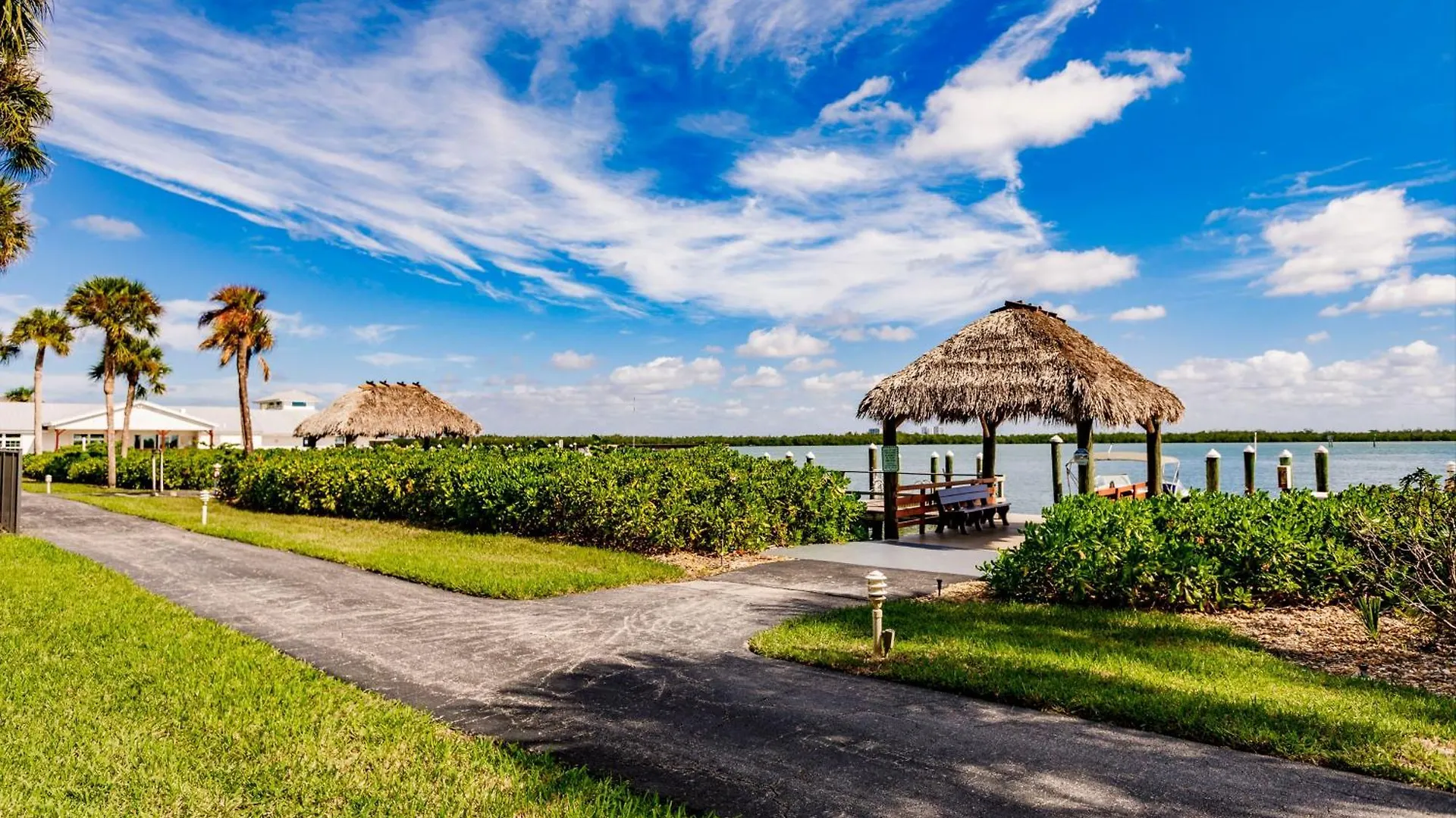 Lovely With Private Bay View Marco Island