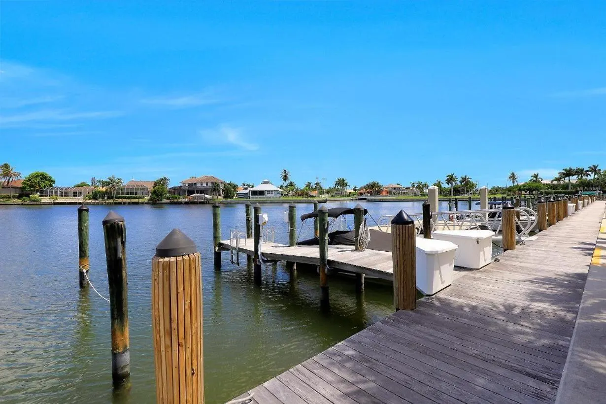 South Seas East B-410 Holiday home Marco Island