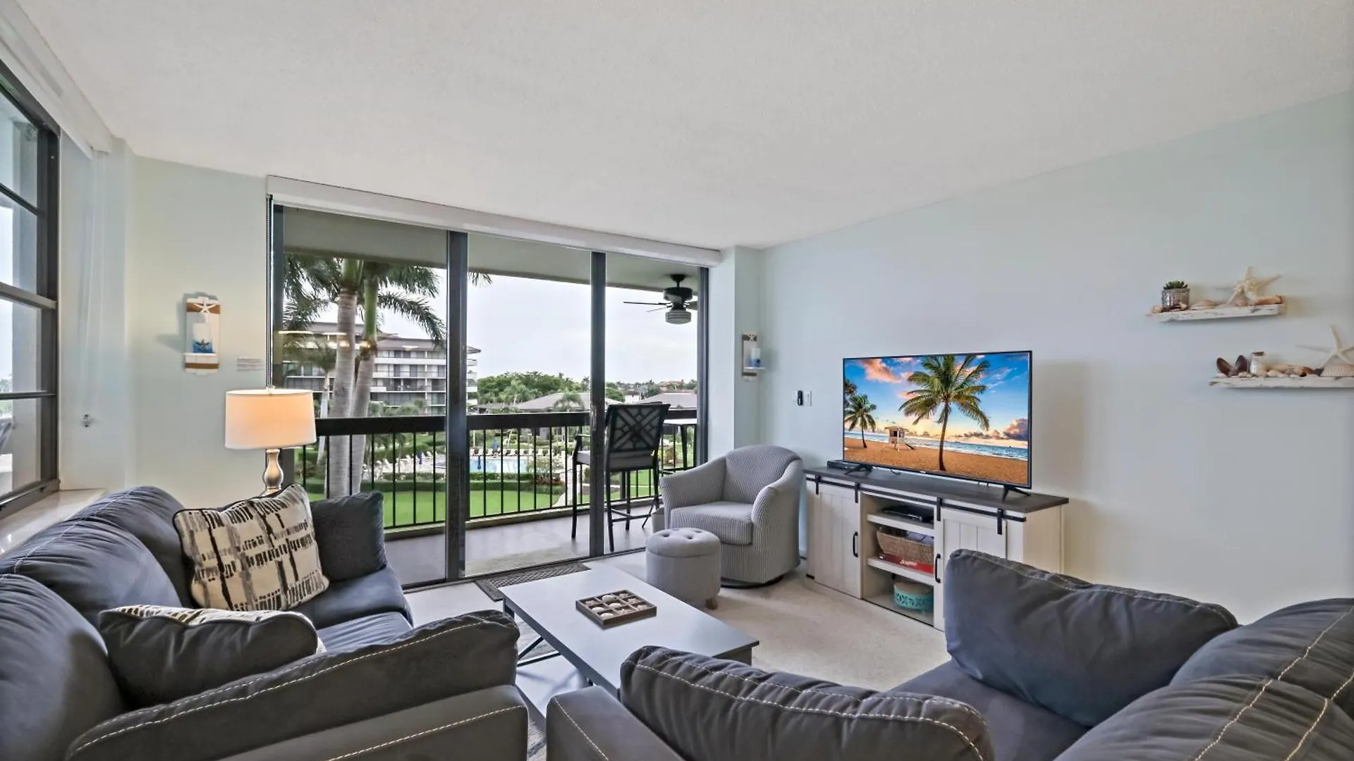 South Seas East B-410 Holiday home *
