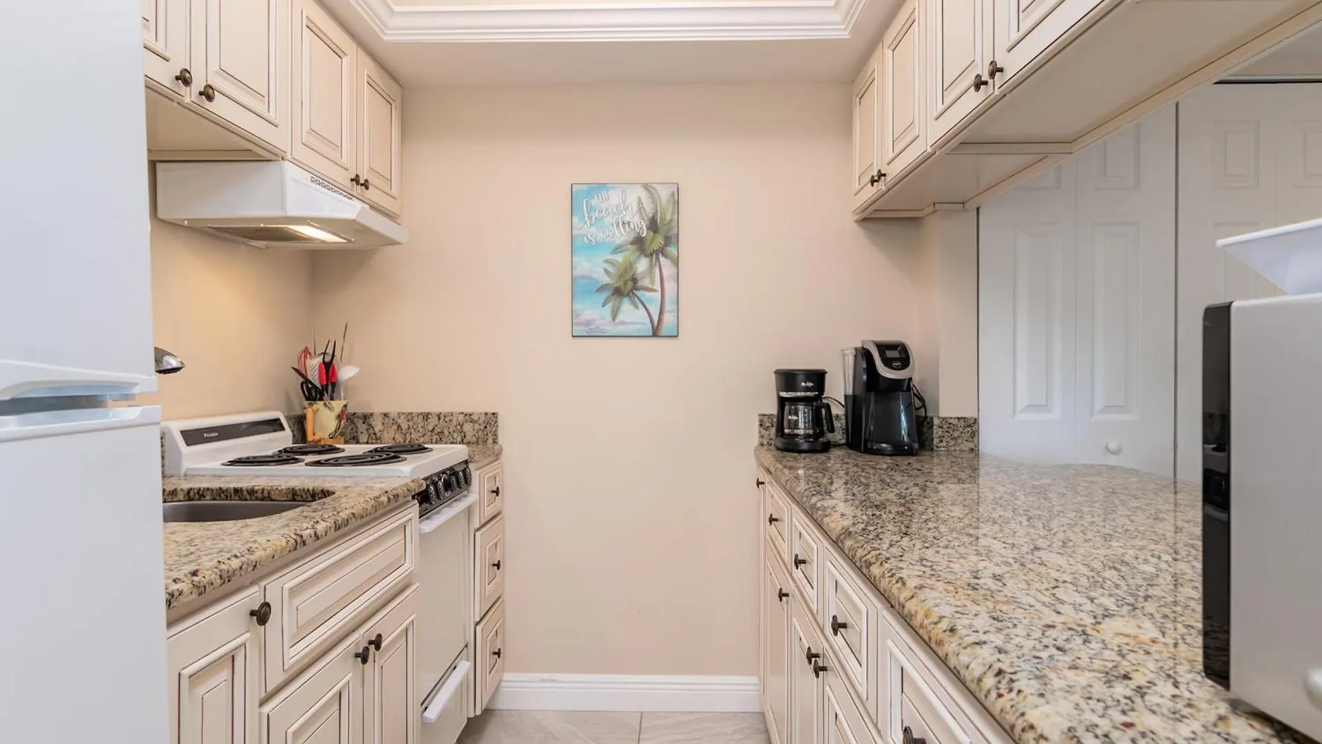 Holiday home Floor Condo, Steps Away From Jw Marriott And Access!! *