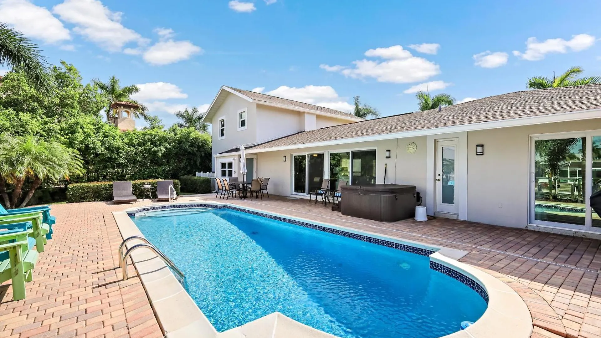 Fairlawn Court Pool