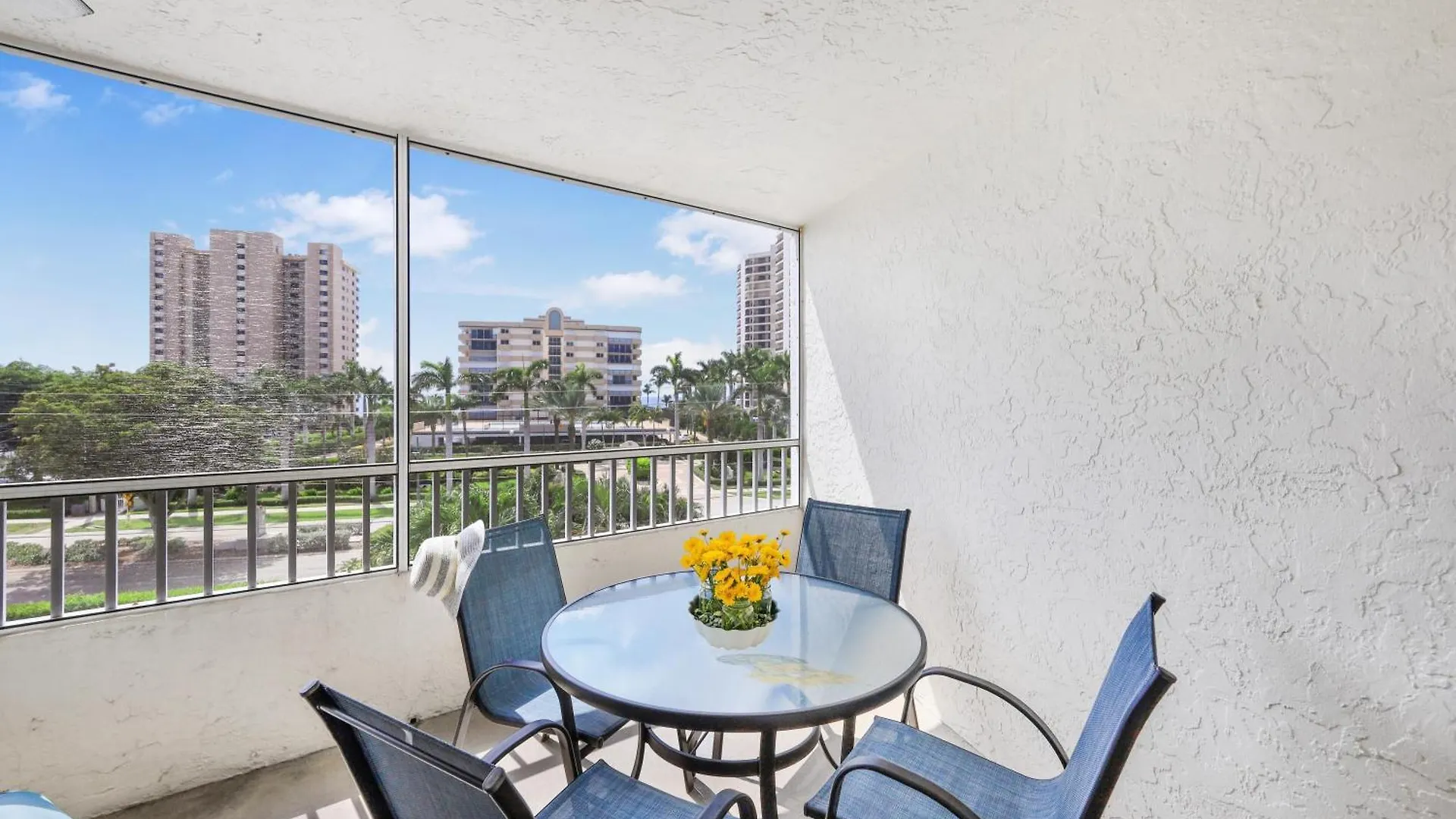 Club 403 * Marco Island