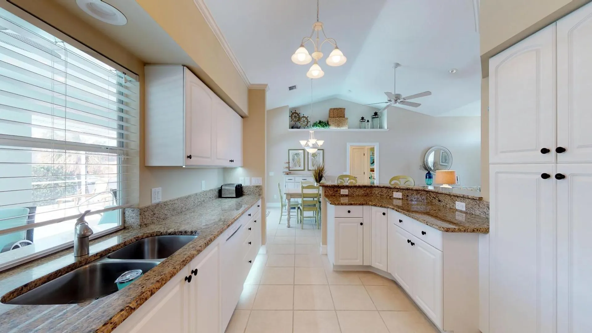 5* 3 Bedroom 3 Ba 4 Min Walk To & Jw Marriott W/heated Pool