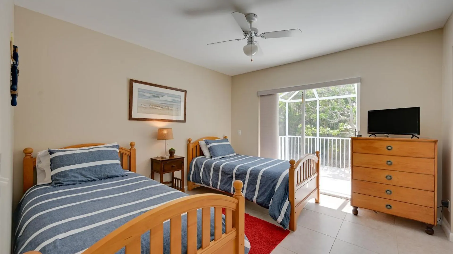 Holiday home Sunny House Less Than 3 Blocks To Beach! *