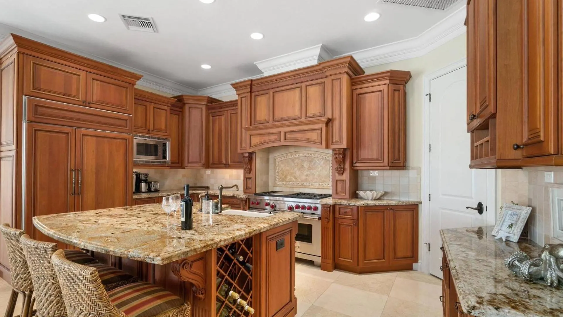 571 Conover Ct *