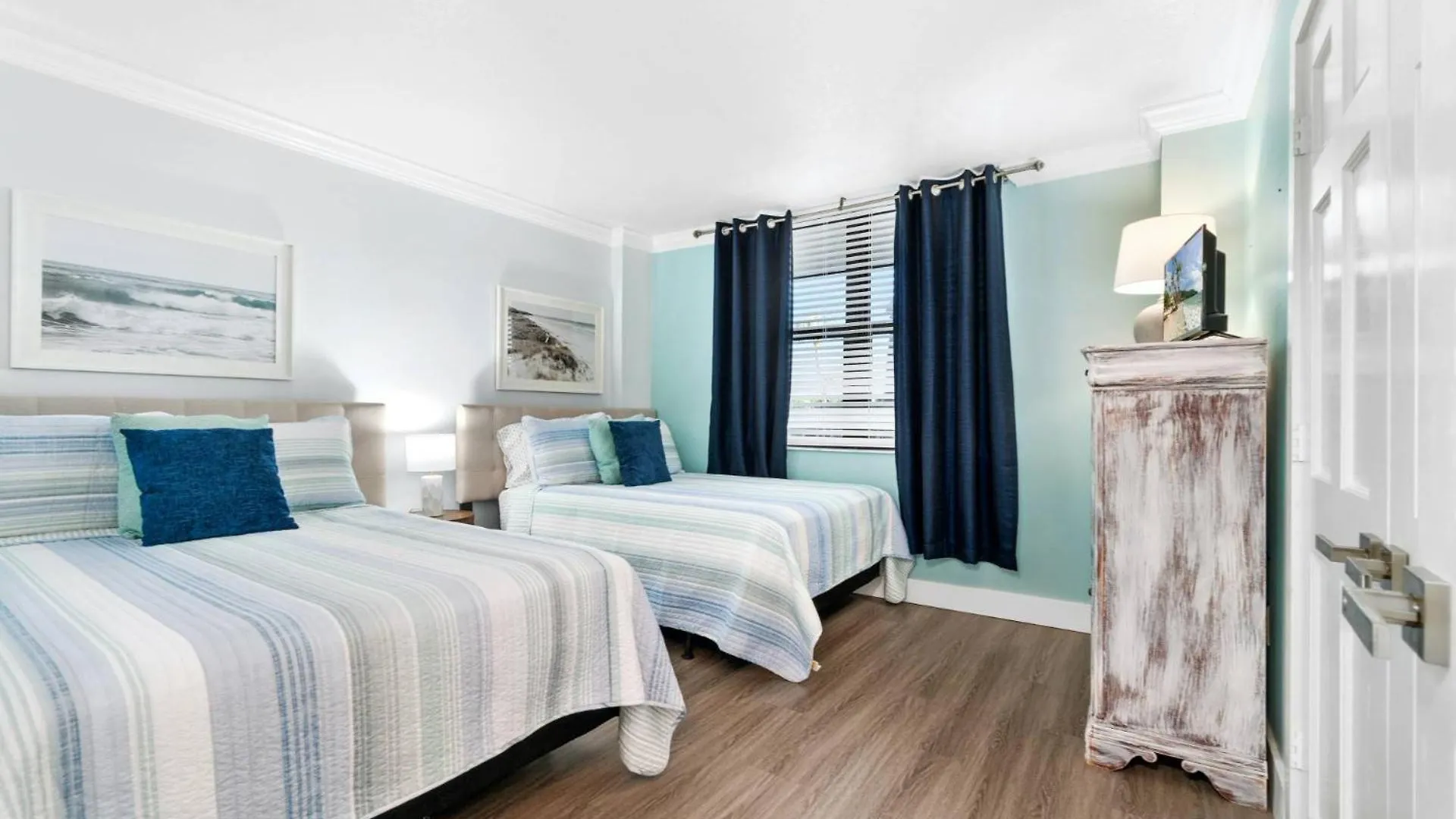 Holiday home Sst Four 201
