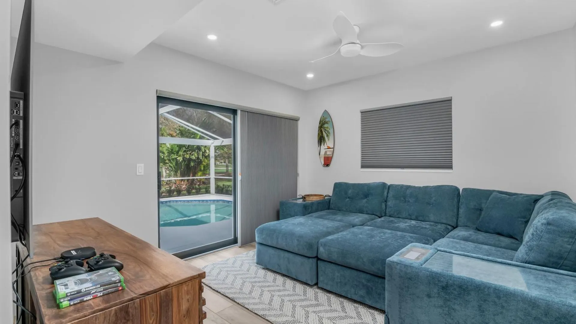 Holiday home Golf-view House I $300k Reno On Prestigious Island Country Club *