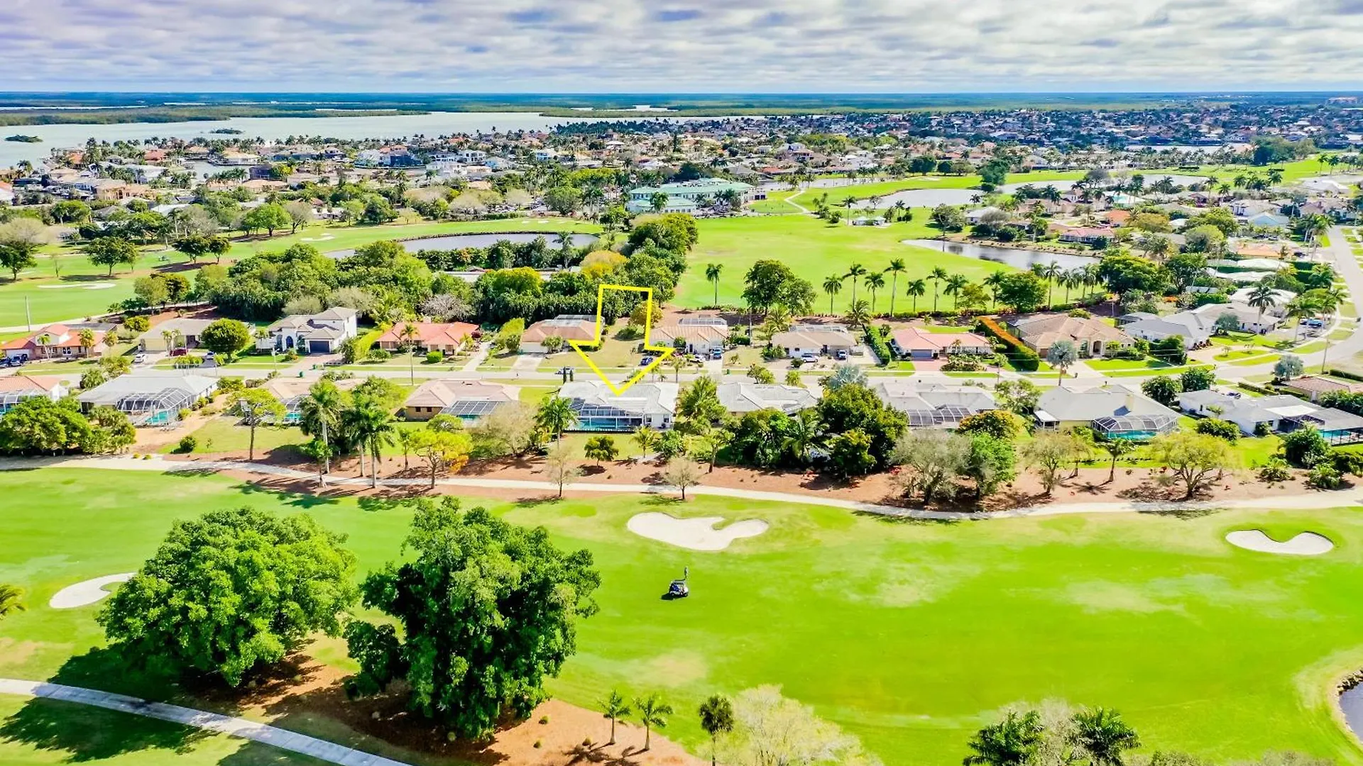 Holiday home Golf-view House I $300k Reno On Prestigious Island Country Club