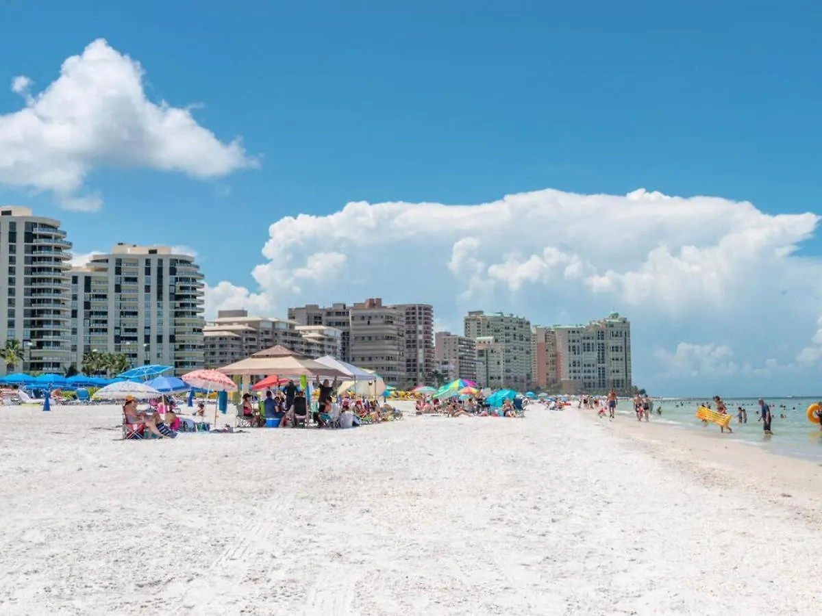 Seaview #110 - Just Steps From 1 Of 4 Public Access Points Holiday home Marco Island