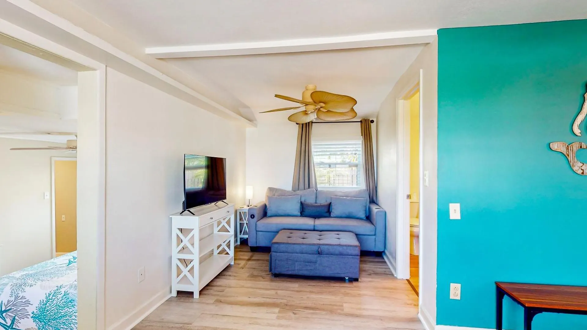 Bayfront Bliss Retreat Holiday home