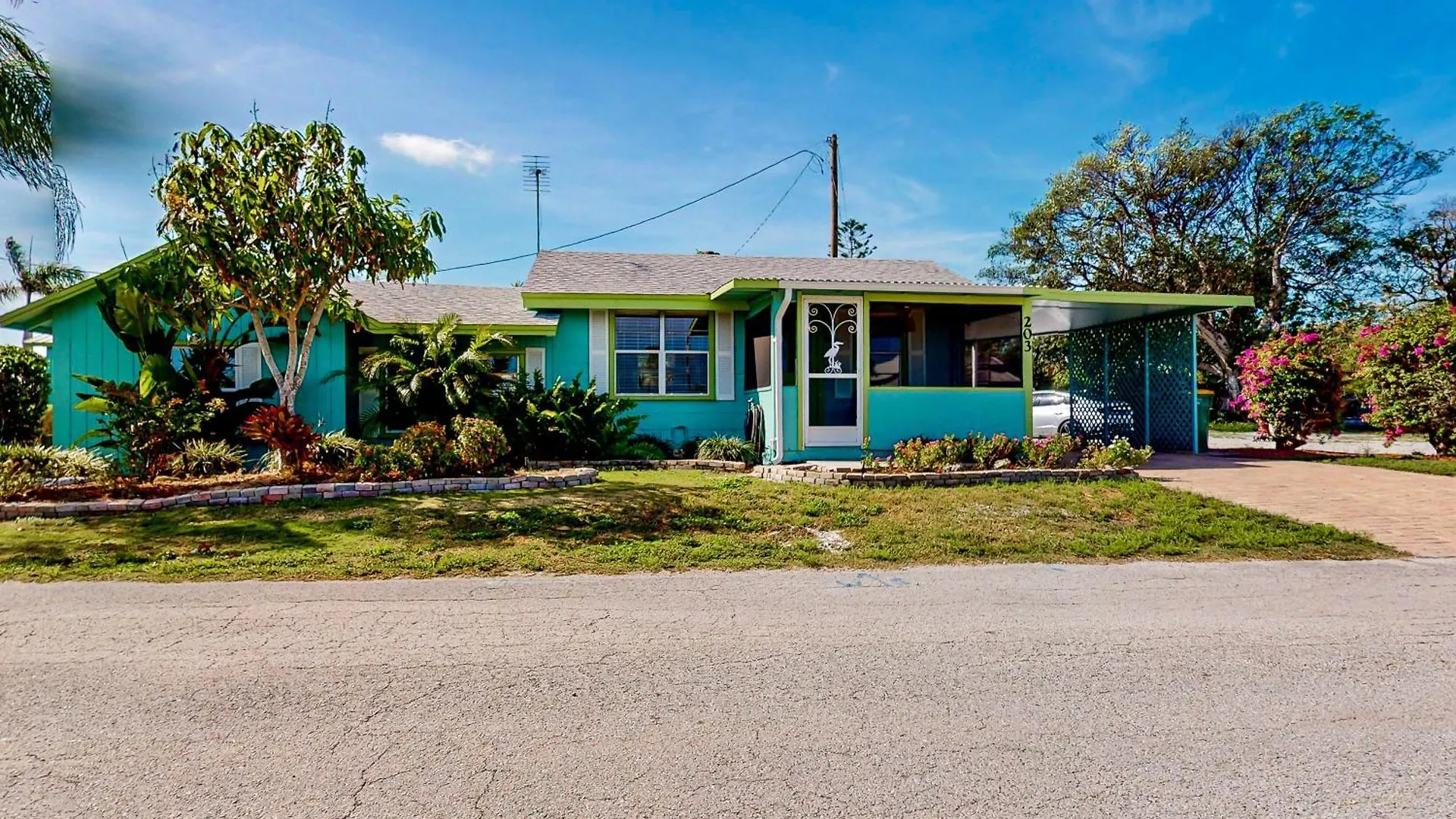 Bayfront Bliss Retreat Holiday home