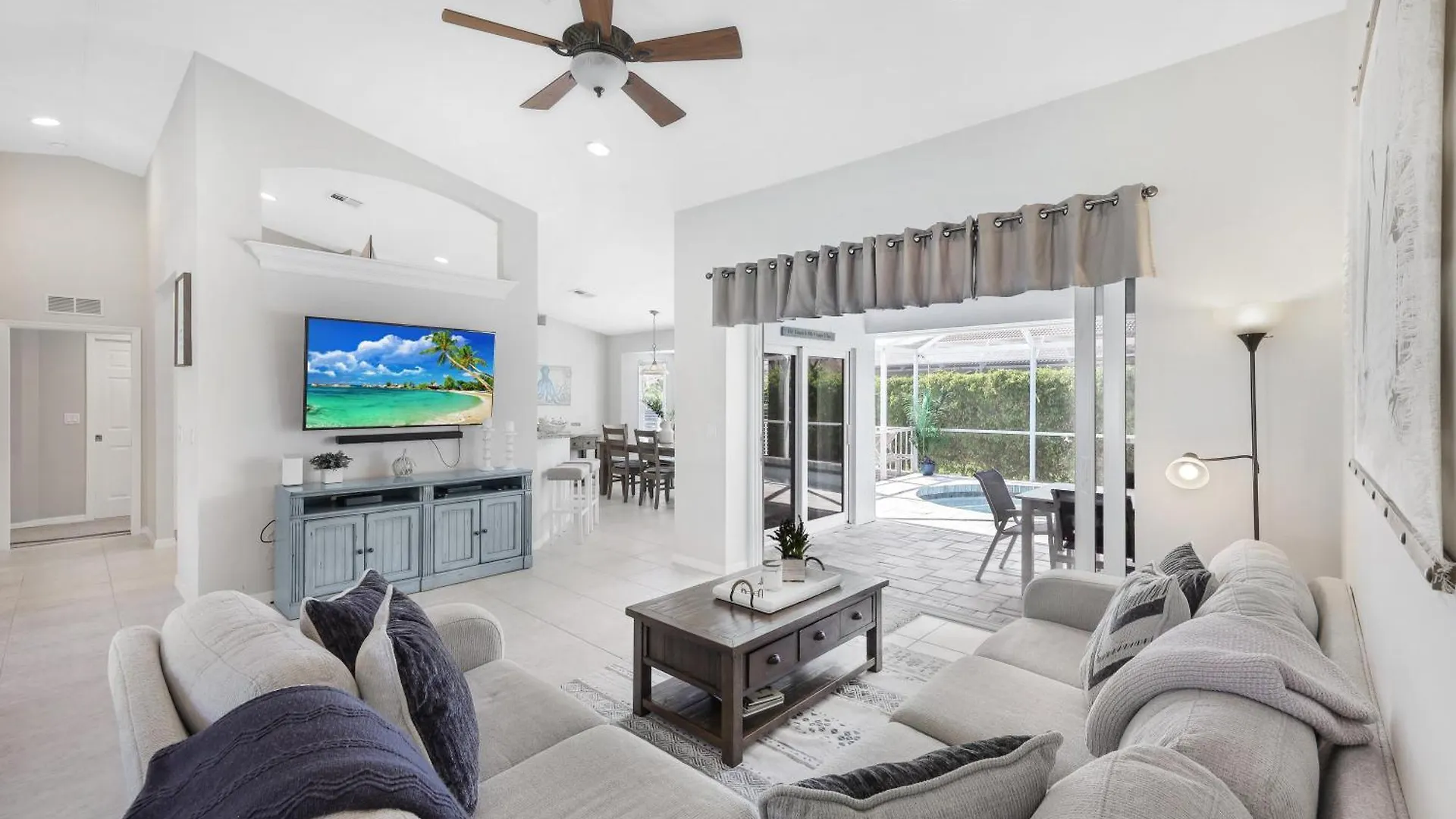 Holiday home 660 Amber Drive *