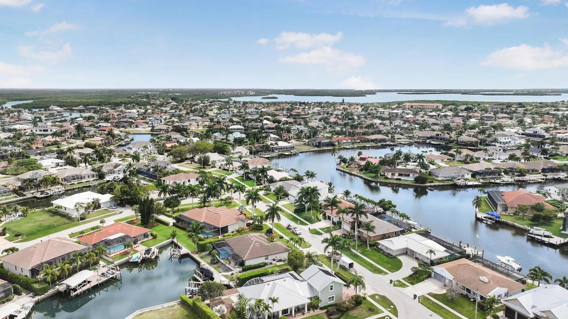 1767 Hummingbird Court Holiday home Marco Island