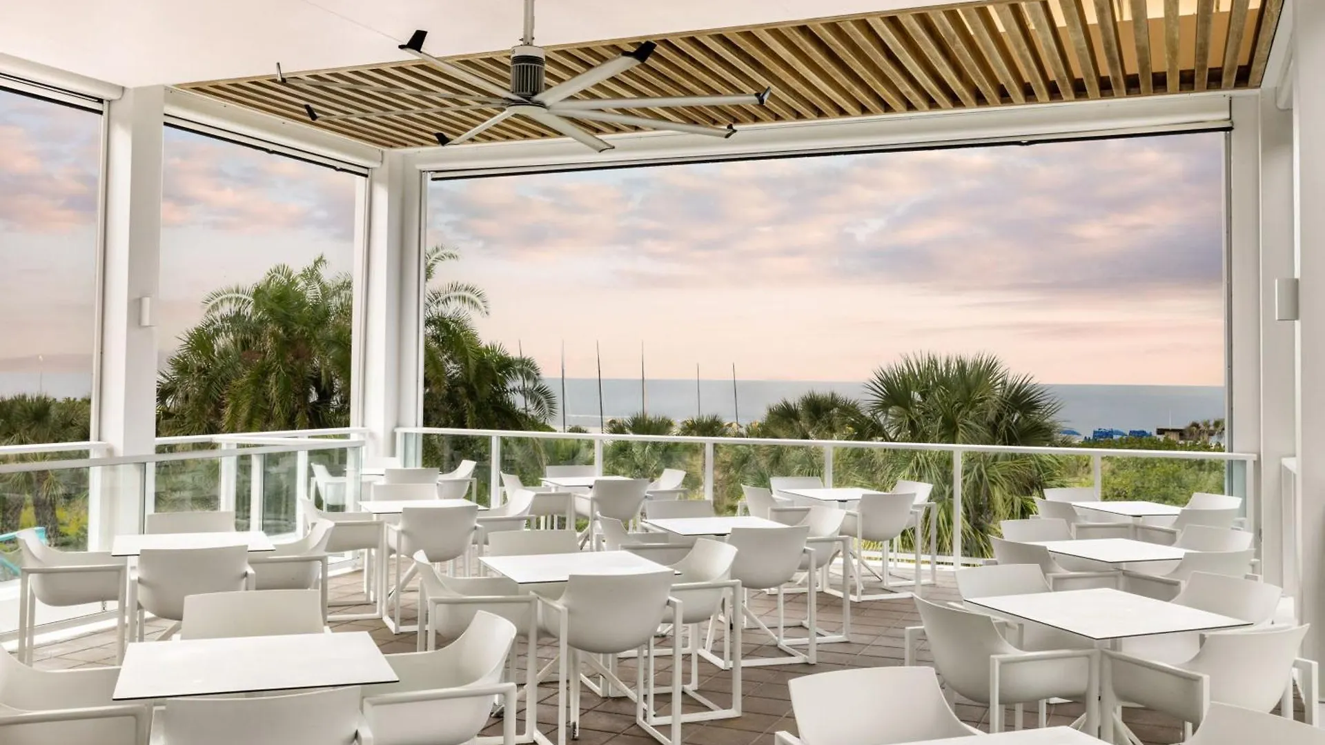 Marriott's Crystal Shores 4*